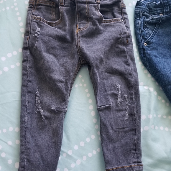 Jeans for toddler boy - Picture 2 of 4